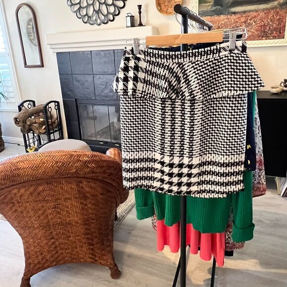 Zara Skirt Womens Size Large Black & White Tweed Plaid Ruffle Houndstooth Pencil - Picture 14 of 14